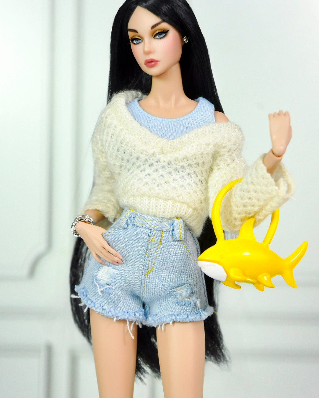 3D | Style No.43 | 1/6 Scale Shark Bag for Dolls – Mini Plastic Ocean Handbag Accessory for Barbie & Fashion Royalty